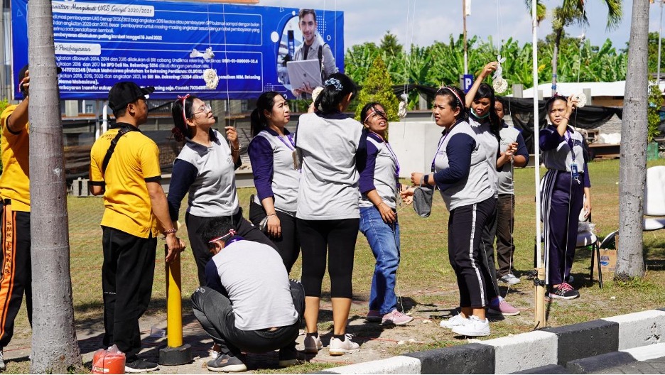 UNDIKNAS AJAK CIVITAS AKADEMIKA UNTUK TETAP SEHAT JASMANI MELALUI RANGKAIAN KEGIATAN SENAM SERTA LOMBA DALAM MEMERIAHKAN BULAN KEMERDEKAAN INDONESIAN