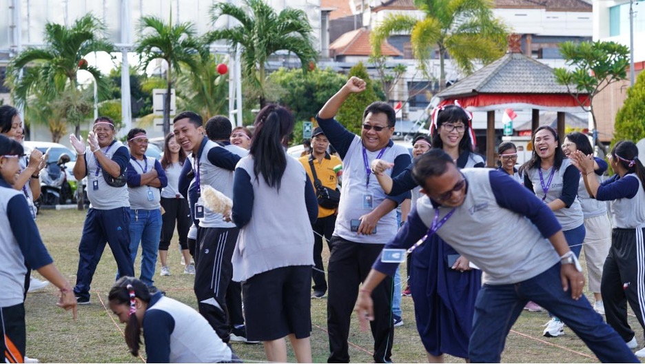 UNDIKNAS AJAK CIVITAS AKADEMIKA UNTUK TETAP SEHAT JASMANI MELALUI RANGKAIAN KEGIATAN SENAM SERTA LOMBA DALAM MEMERIAHKAN BULAN KEMERDEKAAN INDONESIAN