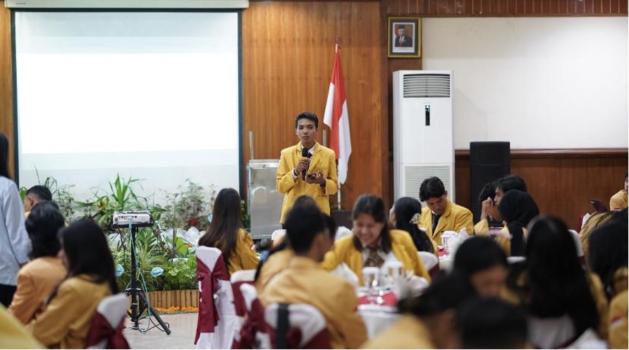 Table Manner dan Personality Development : Tingkatkan Kompetensi Diri Mahasiswa Undiknas
