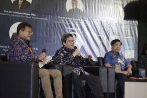 22-Mei-2024—Menuju-Research-University-Undiknas-Menyelenggarakan-Bedah-Buku-Terobosan-Dalam-Analisis-Data-1