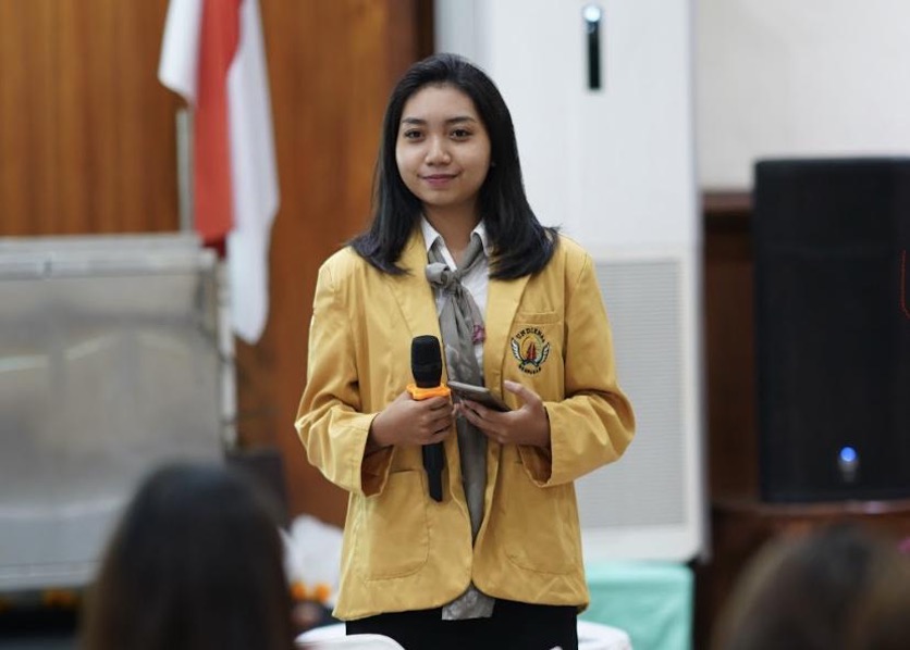 Table Manner dan Personality Development : Tingkatkan Kompetensi Diri Mahasiswa Undiknas