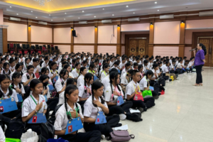 Mental Health Awareness in MPLS at SMA Dwijendra: Undiknas Psychology Educates on Depression Prevention