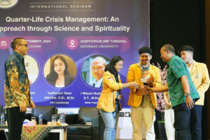 Undiknas Successfully Holds International Seminar on Quarter-Life Crisis Management